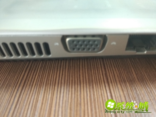 xp系统笔记本如何连接投影仪_笔记本xp系统投影仪设置方法